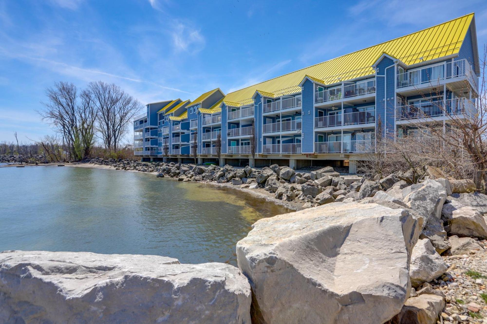 Waterfront Middle Bass Condo With Pool Access! Put-in-Bay Εξωτερικό φωτογραφία